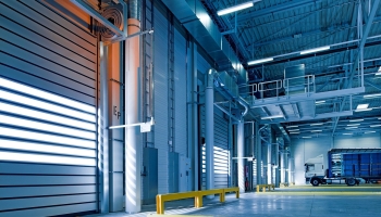 industrial-hall-1630742_1280.jpg